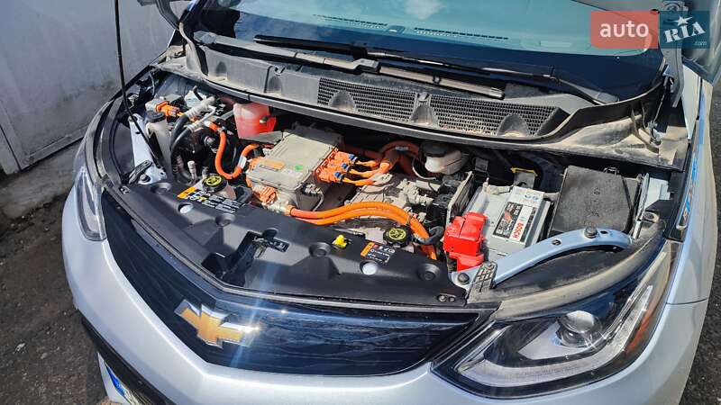 Хэтчбек Chevrolet Bolt EV 2017 в Одессе фото 3 Хэтчбек Chevrolet Bolt EV 2017 в Одессе