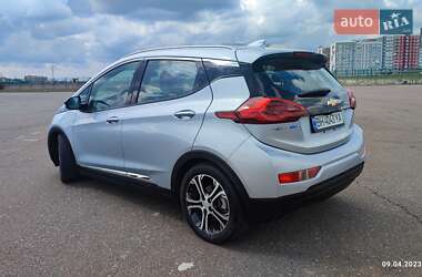 Хэтчбек Chevrolet Bolt EV 2017 в 