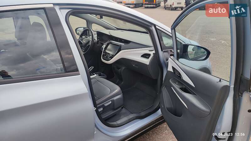 Хэтчбек Chevrolet Bolt EV 2017 в Одессе фото 15 Хэтчбек Chevrolet Bolt EV 2017 в Одессе