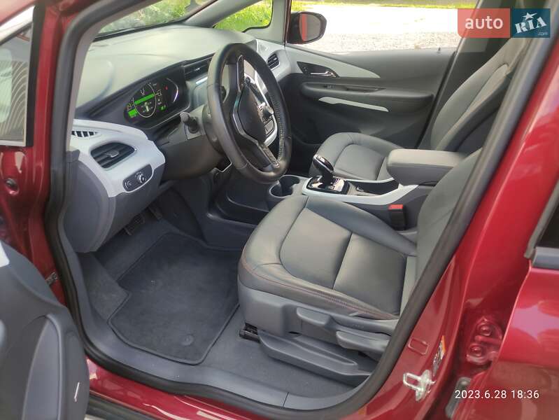 Хэтчбек Chevrolet Bolt EV 2017 в Киеве