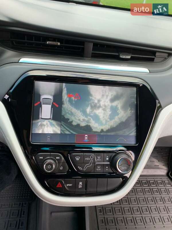 Хэтчбек Chevrolet Bolt EV 2018 в Киеве
