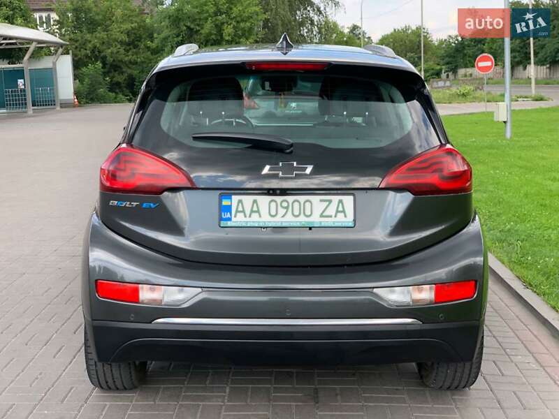 Хэтчбек Chevrolet Bolt EV 2018 в Киеве