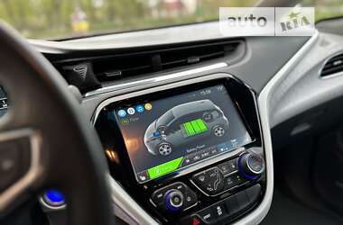 Хэтчбек Chevrolet Bolt EV 2020 в 