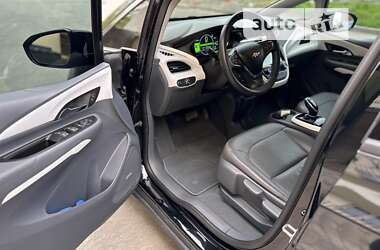 Хэтчбек Chevrolet Bolt EV 2020 в 