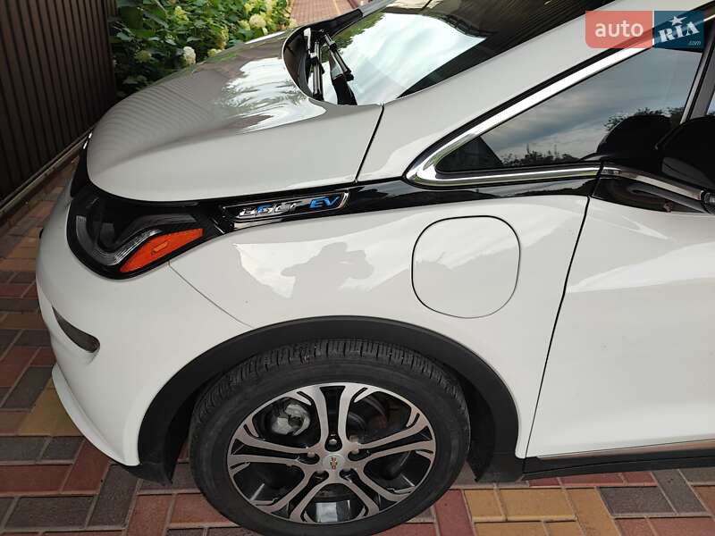 Хетчбек Chevrolet Bolt EV 2017 в Києві