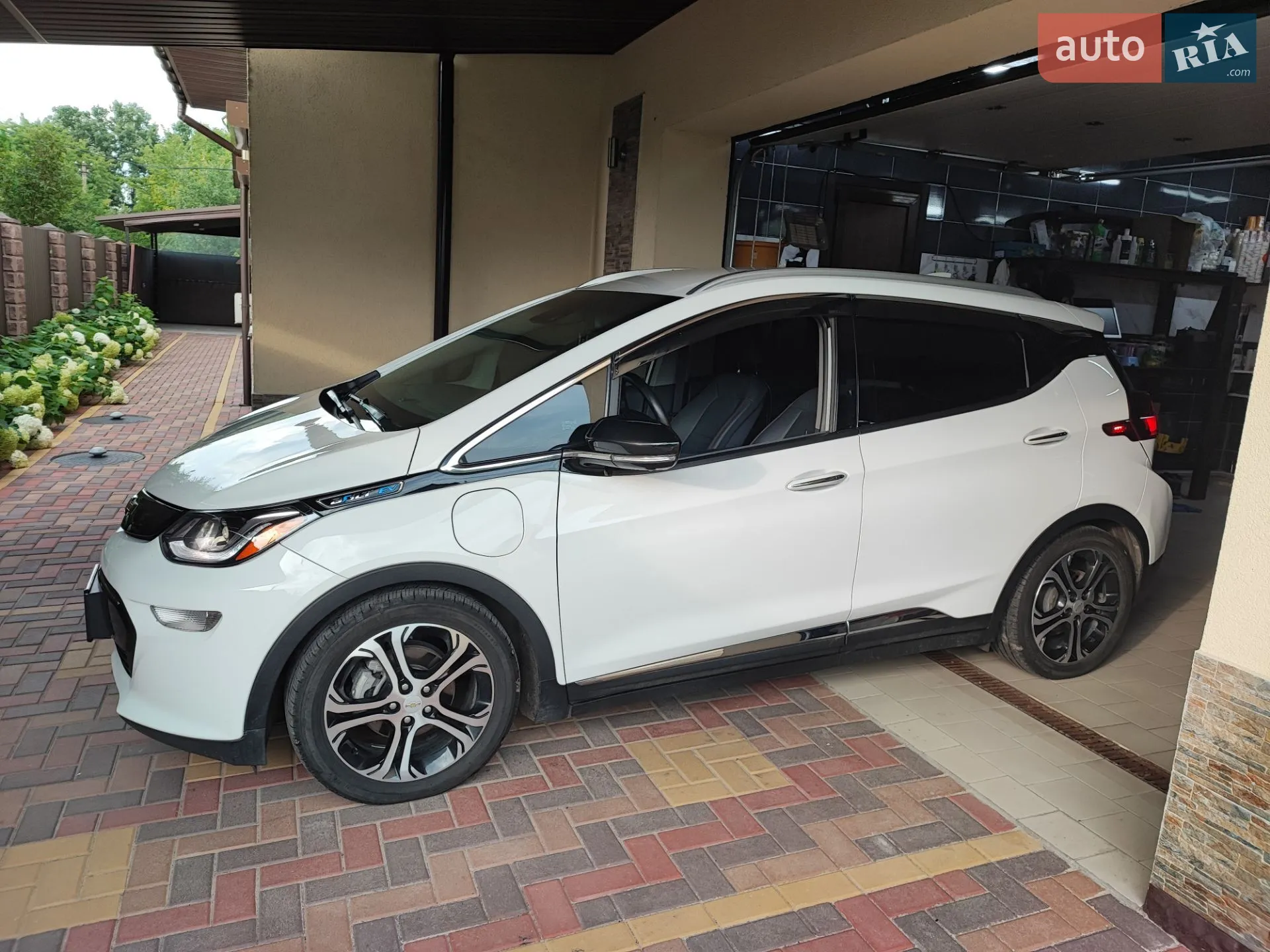 2017 Chevrolet Bolt EUV - мініатюра 2