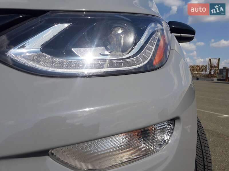 Хэтчбек Chevrolet Bolt EV 2020 в Киеве фото 5 Хэтчбек Chevrolet Bolt EV 2020 в Киеве
