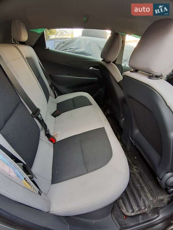 Хэтчбек Chevrolet Bolt EV 2020 в Киеве