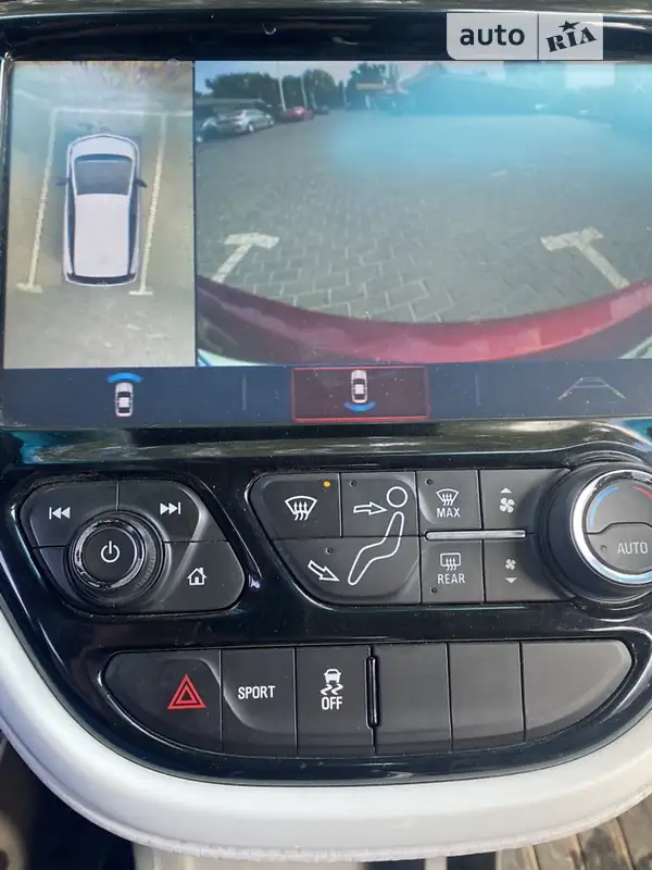 Chevrolet Bolt EV 2017 VIN 1G1FX6S09H4180632 фото оголошення 13 з 45