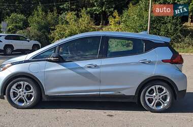 Хэтчбек Chevrolet Bolt EV 2016 в 