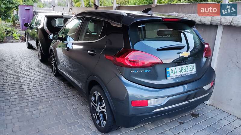 Хэтчбек Chevrolet Bolt EV 2016 в Южноукраинске