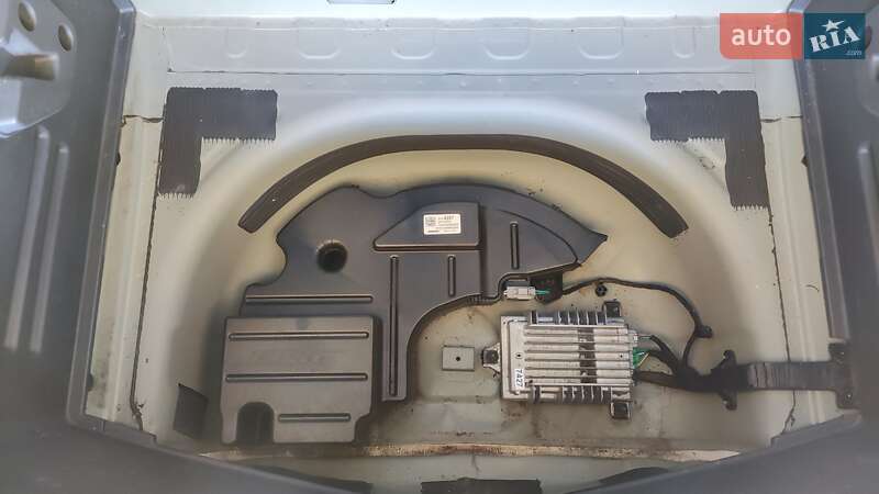 Хэтчбек Chevrolet Bolt EV 2016 в Южноукраинске