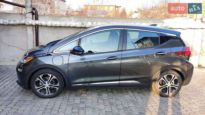 Хэтчбек Chevrolet Bolt EV 2016 в Южноукраинске