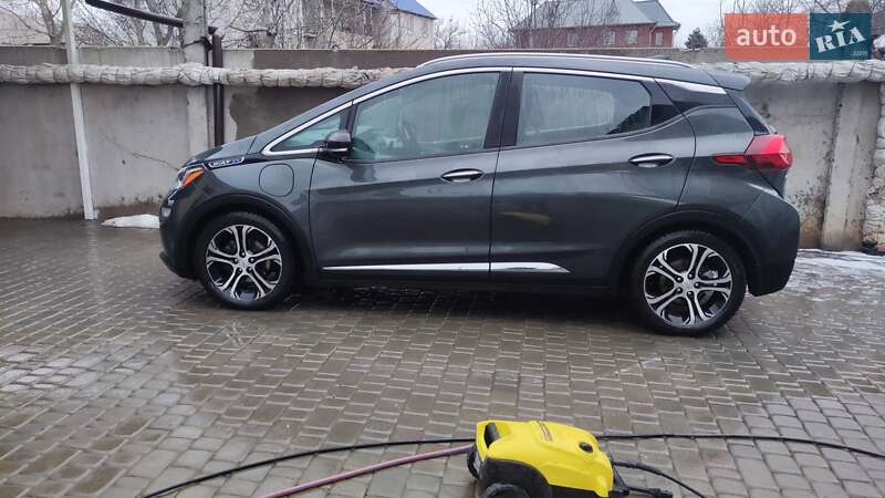 Хэтчбек Chevrolet Bolt EV 2016 в Южноукраинске