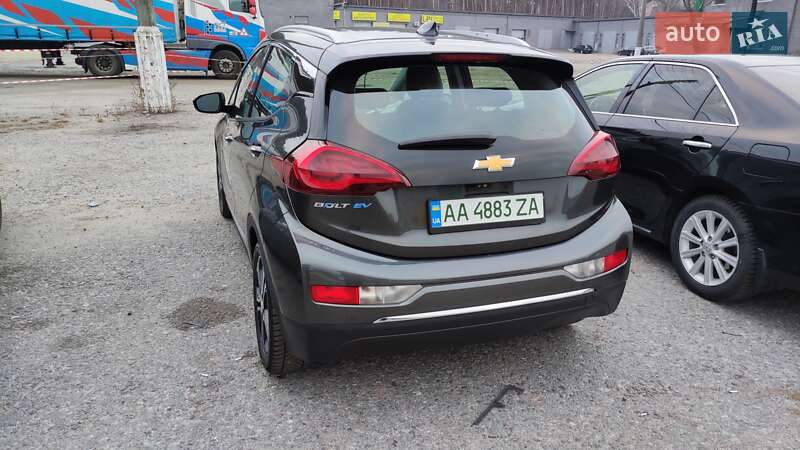Хэтчбек Chevrolet Bolt EV 2016 в Южноукраинске