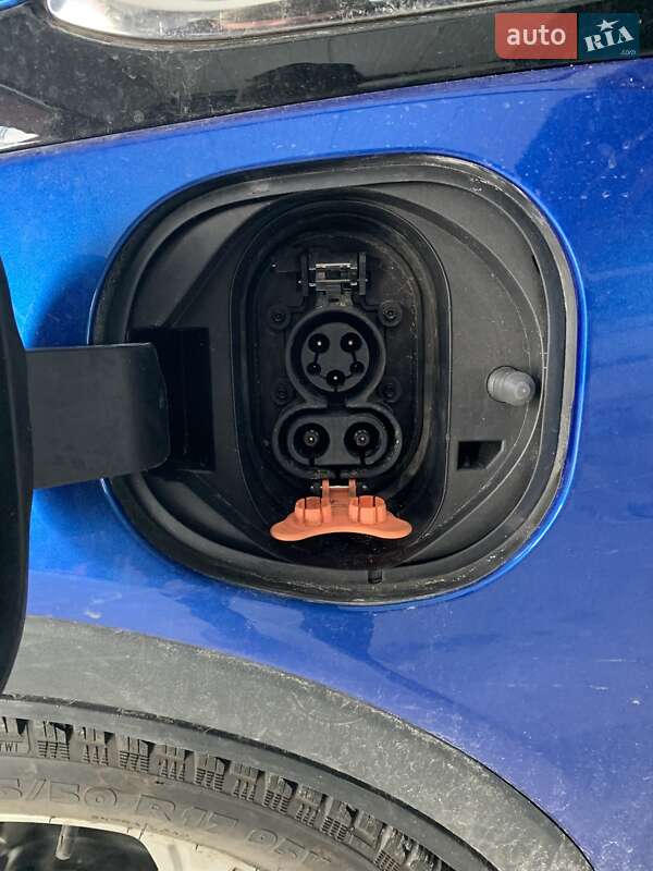 Хетчбек Chevrolet Bolt EV 2021 в Києві фото 12 Хетчбек Chevrolet Bolt EV 2021 в Києві
