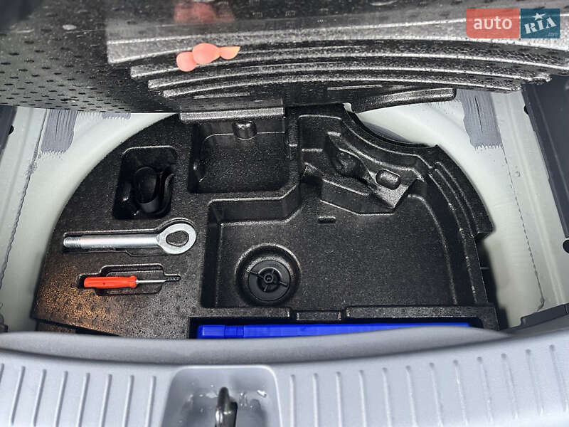 Хэтчбек Chevrolet Bolt EV 2019 в Львове