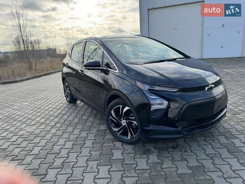 Хэтчбек Chevrolet Bolt EV 2022 в Киеве