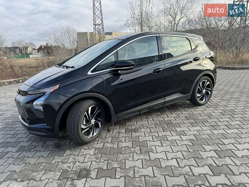 Хэтчбек Chevrolet Bolt EV 2022 в Киеве