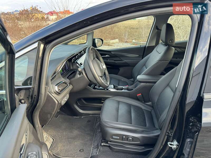 Хэтчбек Chevrolet Bolt EV 2022 в Киеве