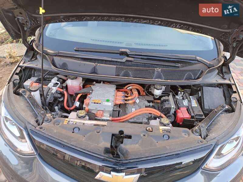 Хэтчбек Chevrolet Bolt EV 2018 в Хмельницком фото 16 Хэтчбек Chevrolet Bolt EV 2018 в Хмельницком