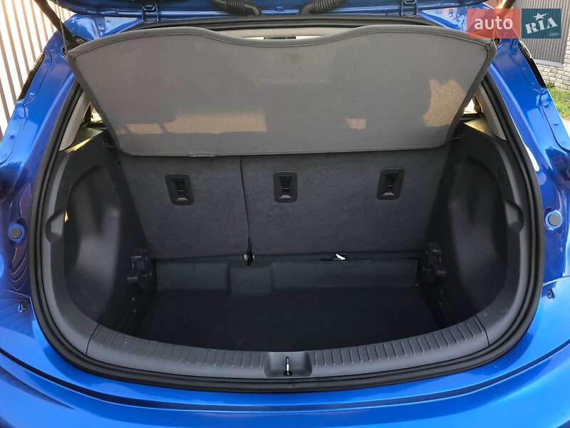 Хетчбек Chevrolet Bolt EV 2017 в Києві фото 10 Хетчбек Chevrolet Bolt EV 2017 в Києві