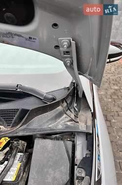 Хэтчбек Chevrolet Bolt EV 2018 в 