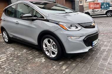 Хэтчбек Chevrolet Bolt EV 2018 в 