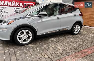 Хэтчбек Chevrolet Bolt EV 2018 в 