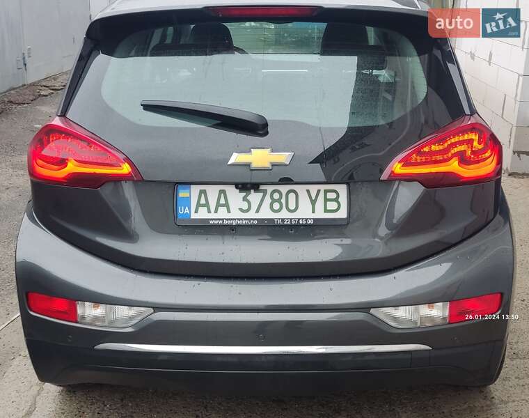 Хэтчбек Chevrolet Bolt EV 2019 в Киеве