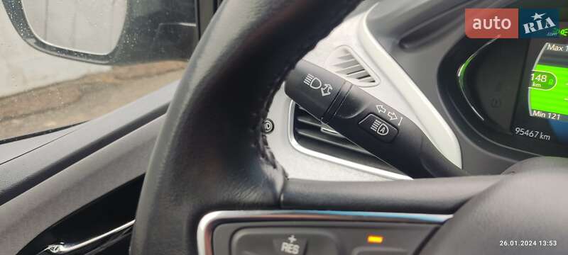 Хэтчбек Chevrolet Bolt EV 2019 в Киеве