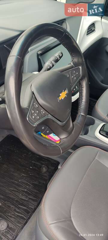 Хэтчбек Chevrolet Bolt EV 2019 в Киеве
