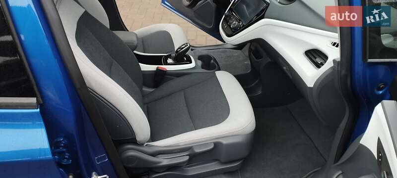 Хетчбек Chevrolet Bolt EV 2021 в Кривому Розі