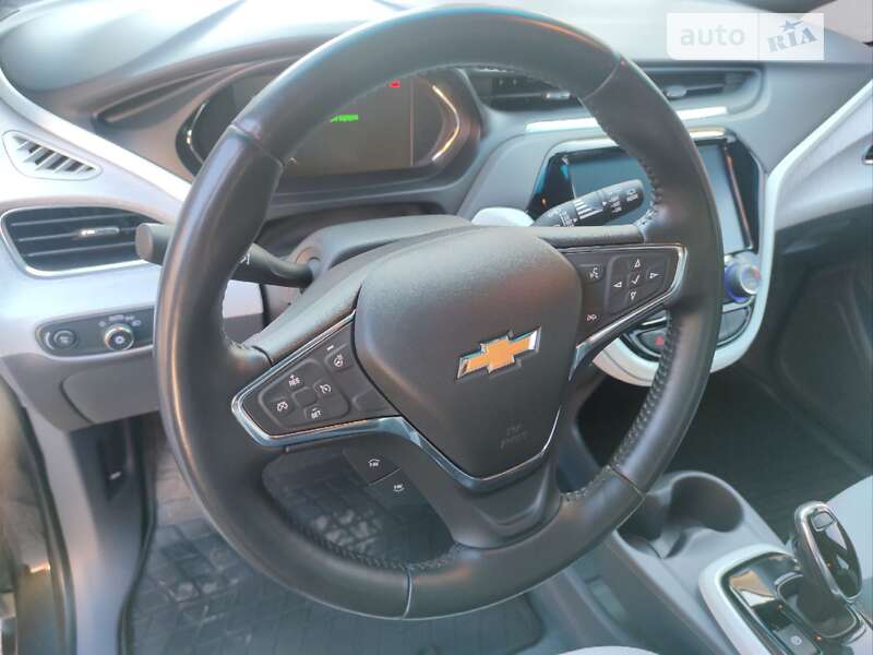 Хэтчбек Chevrolet Bolt EV 2020 в Днепре