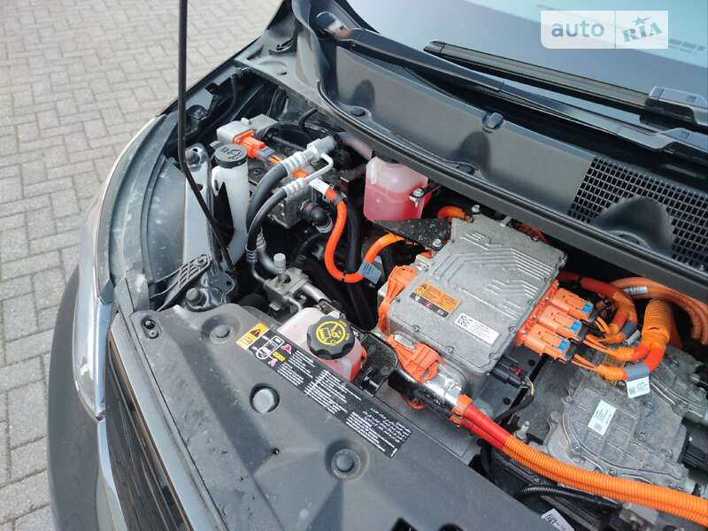 Хэтчбек Chevrolet Bolt EV 2020 в Днепре