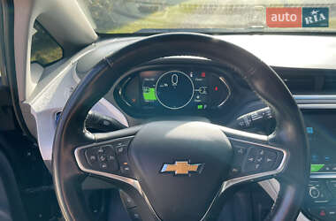 Хетчбек Chevrolet Bolt EV 2017 в  фото 34 Хетчбек Chevrolet Bolt EV 2017 в
