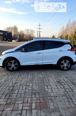 Хэтчбек Chevrolet Bolt EV 2017 в 