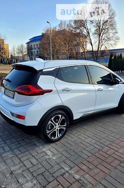 Хэтчбек Chevrolet Bolt EV 2017 в 
