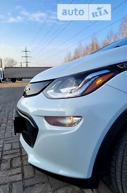 Хэтчбек Chevrolet Bolt EV 2017 в 