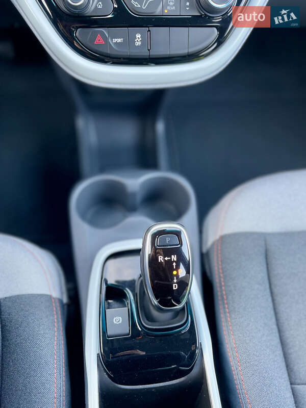 Хетчбек Chevrolet Bolt EV 2020 в Дніпрі фото 29 Хетчбек Chevrolet Bolt EV 2020 в Дніпрі