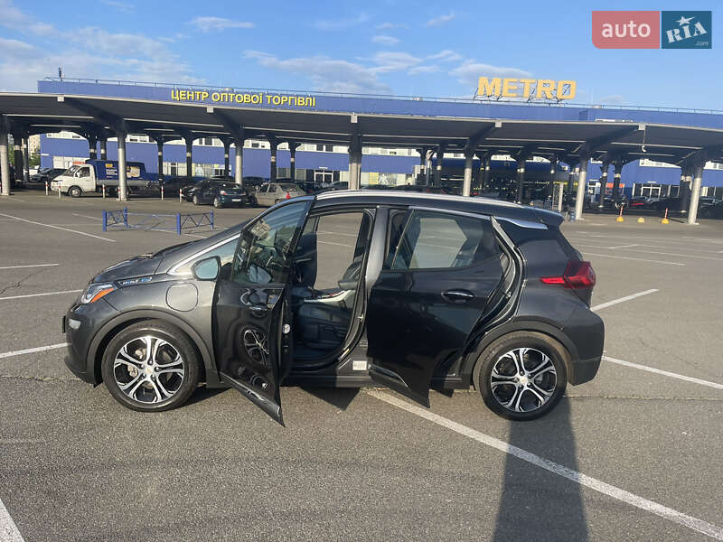 Хэтчбек Chevrolet Bolt EV 2018 в Киеве фото 12 Хэтчбек Chevrolet Bolt EV 2018 в Киеве