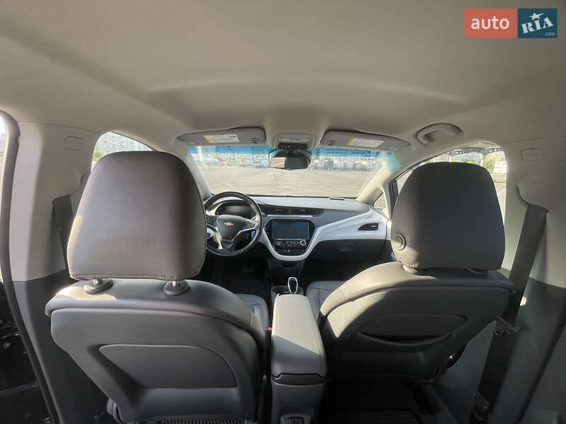 Хэтчбек Chevrolet Bolt EV 2018 в Киеве фото 36 Хэтчбек Chevrolet Bolt EV 2018 в Киеве