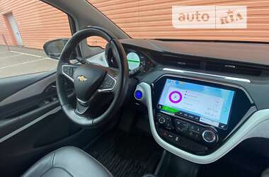 Хэтчбек Chevrolet Bolt EV 2021 в Киеве