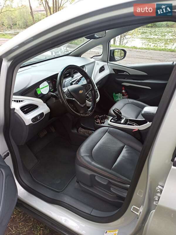 Хэтчбек Chevrolet Bolt EV 2017 в Сквире