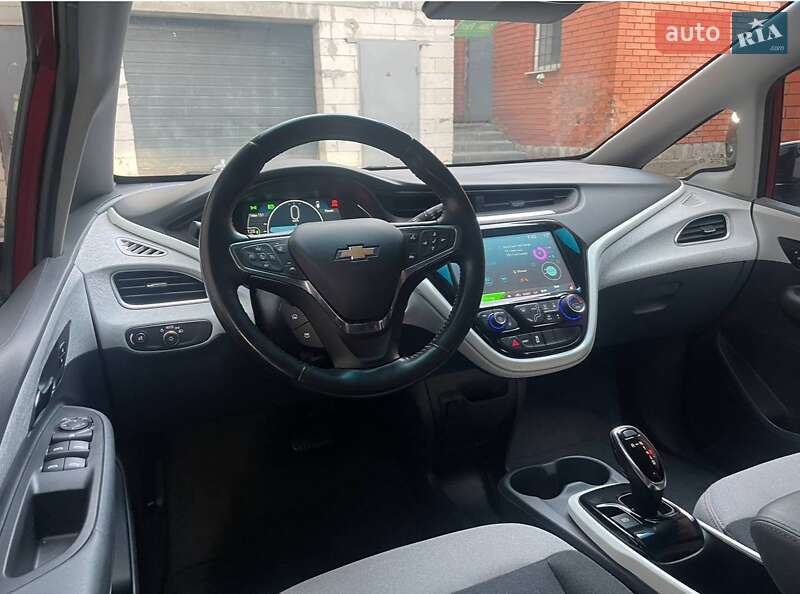 Хэтчбек Chevrolet Bolt EV 2020 в Днепре