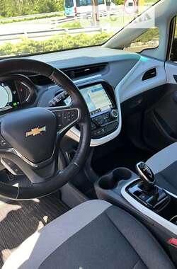 Хэтчбек Chevrolet Bolt EV 2020 в Киеве