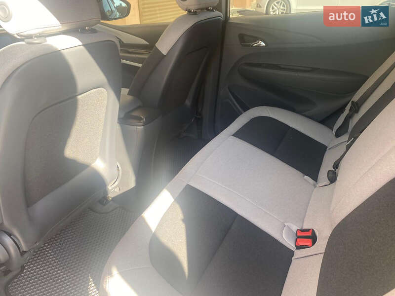 Хетчбек Chevrolet Bolt EV 2021 в Києві фото 11 Хетчбек Chevrolet Bolt EV 2021 в Києві