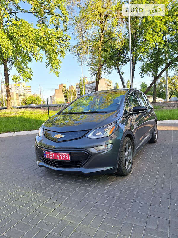 Хэтчбек Chevrolet Bolt EV 2018 в Киеве