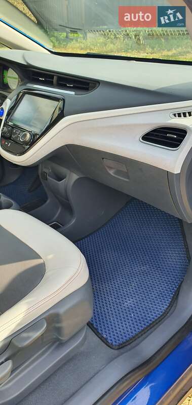 Хетчбек Chevrolet Bolt EV 2017 в Полтаві