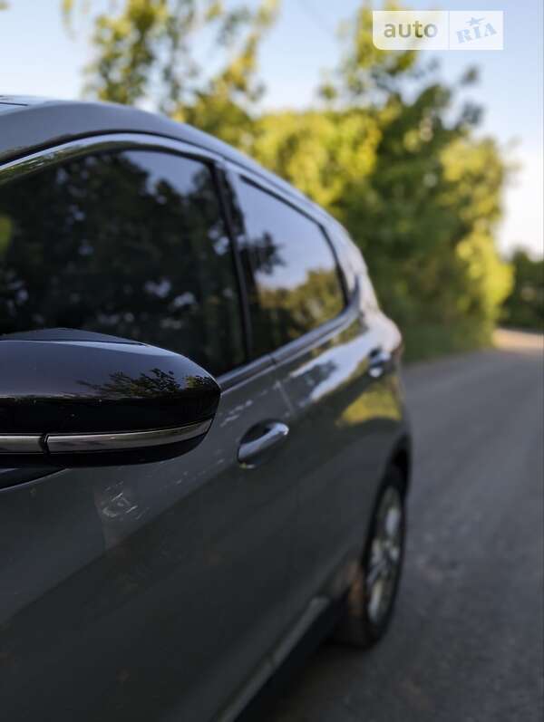 Хэтчбек Chevrolet Bolt EV 2019 в Ровно